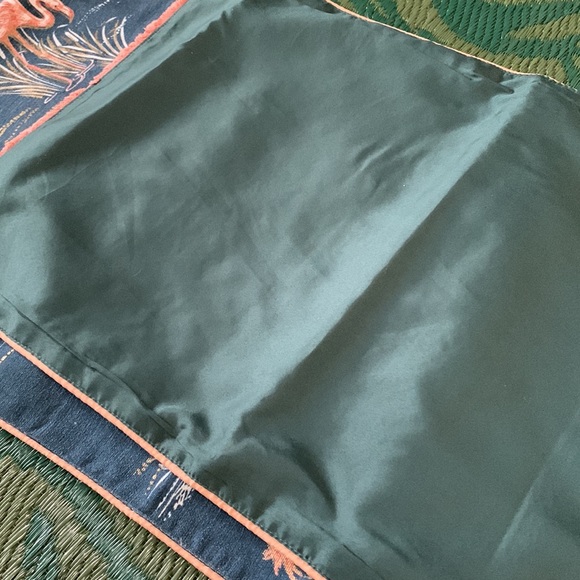 ☀️ Weekend Happiness SALE☀️  6F Navy Pink Gold Flamingo Table Runner - Picture 7 of 8